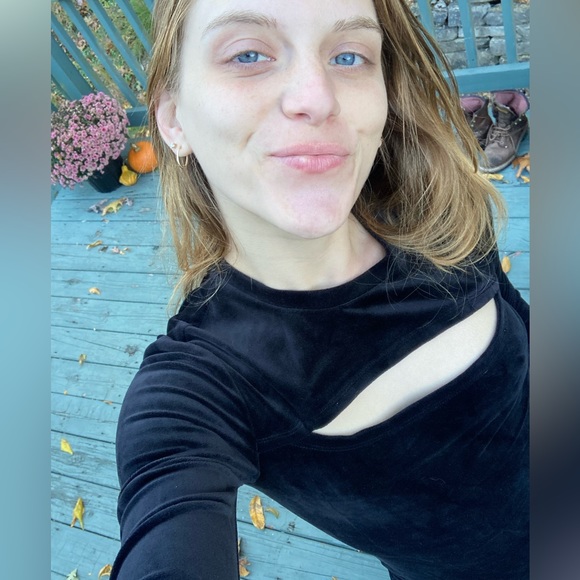 Juicy Couture Black Velvet Cut Out Dress Size Small - Picture 4 of 4